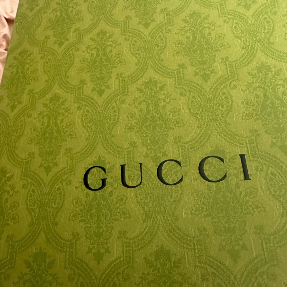 Gucci Tan and Brown Monogram Shoulder Bag - Picture 8 of 11